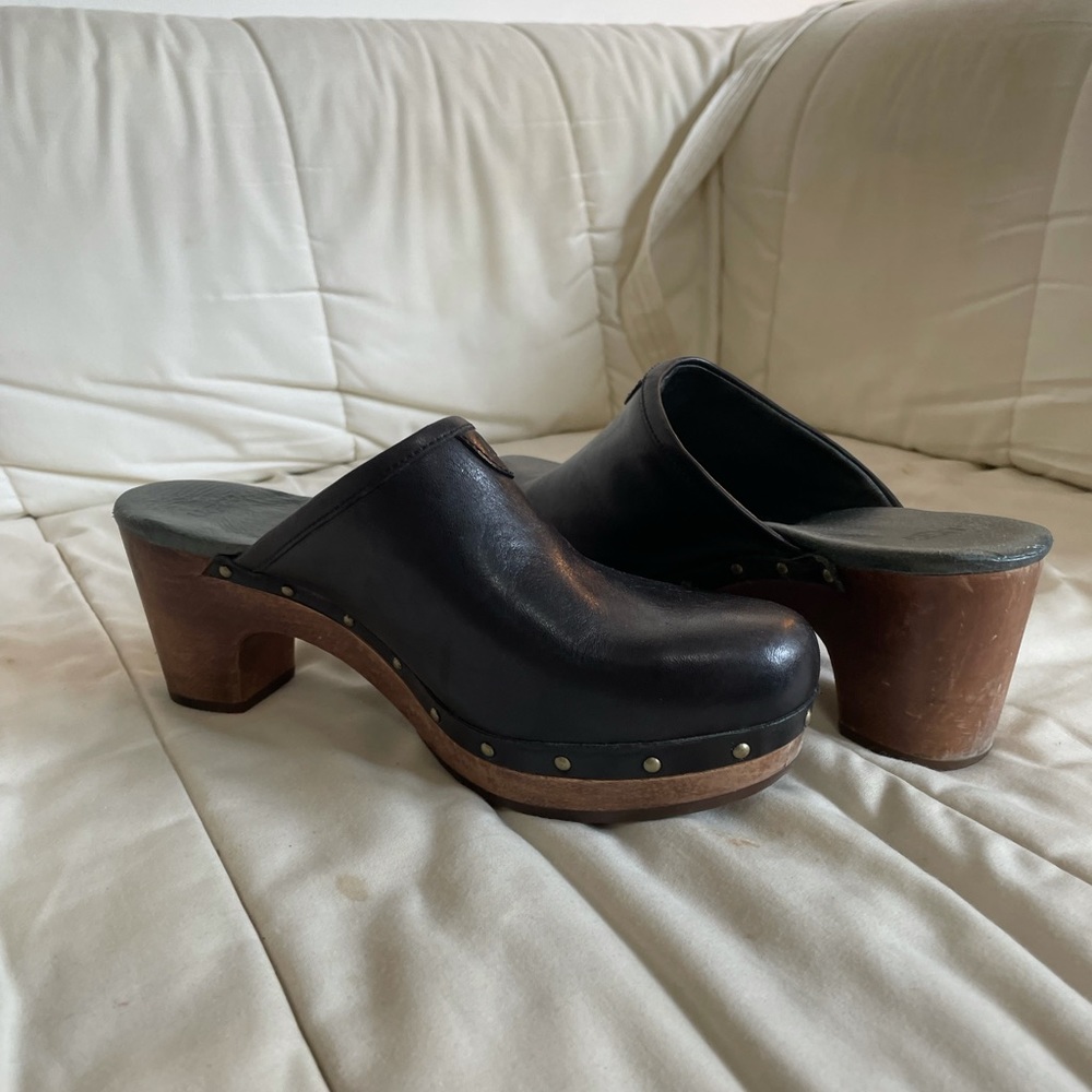 Ugg black leather clogs size 8